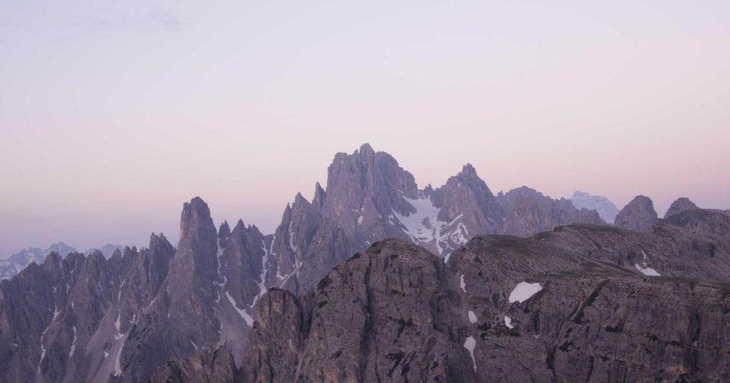 GeoWriter vs SurferSEO: Content Production vs Content Optimization